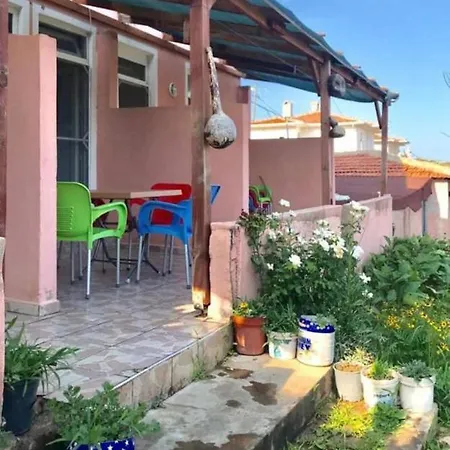 Apartment Plaja Yakin Dag Ve Deniz Manzarali 1+1 Daire