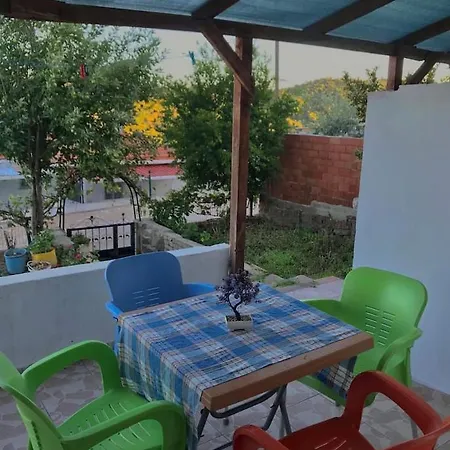 Plaja Yakin Dag Ve Deniz Manzarali 1+1 Apartment